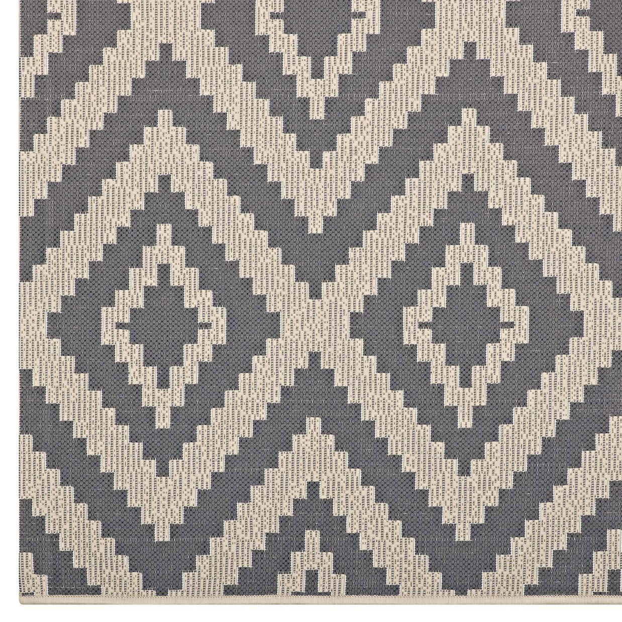 Neutral Geometric Diamond Rug