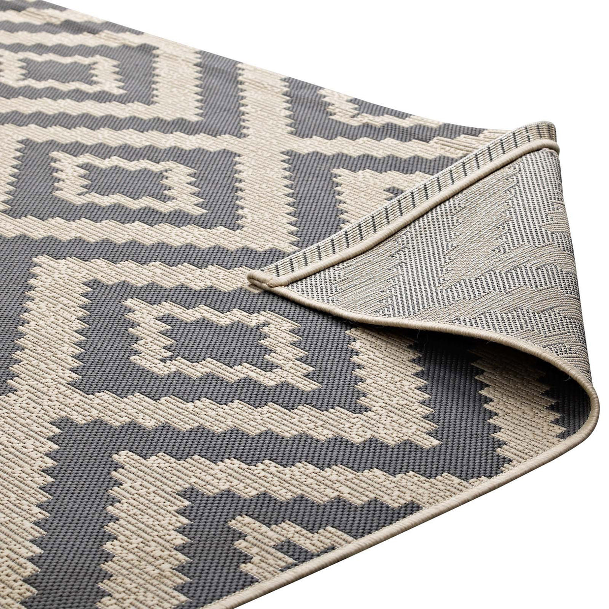 Neutral Geometric Diamond Rug