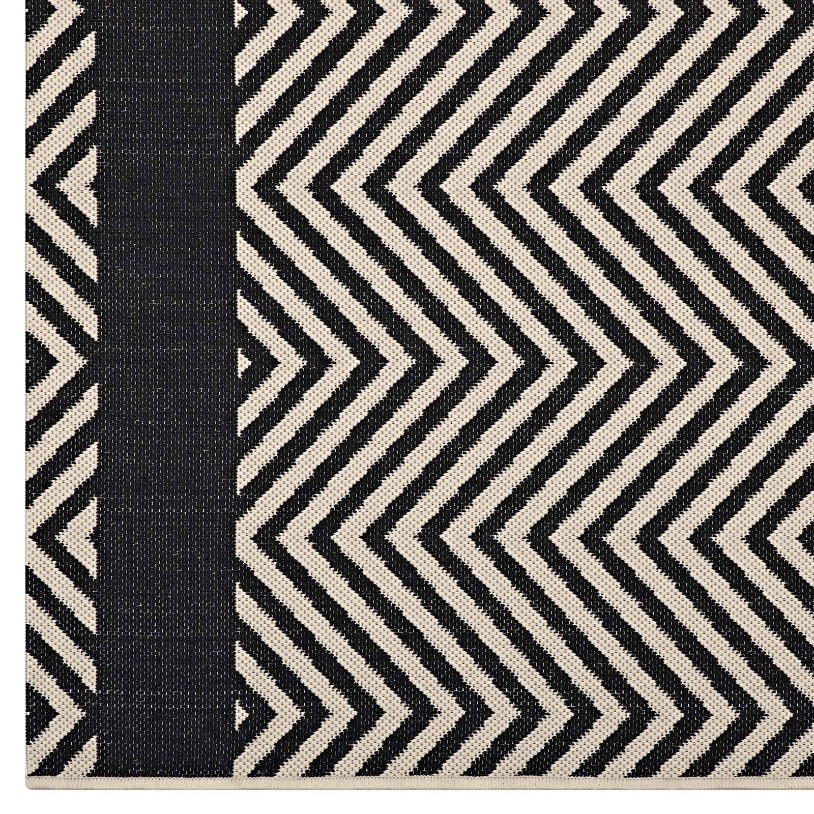 Neutral Geometric Chevron Rug