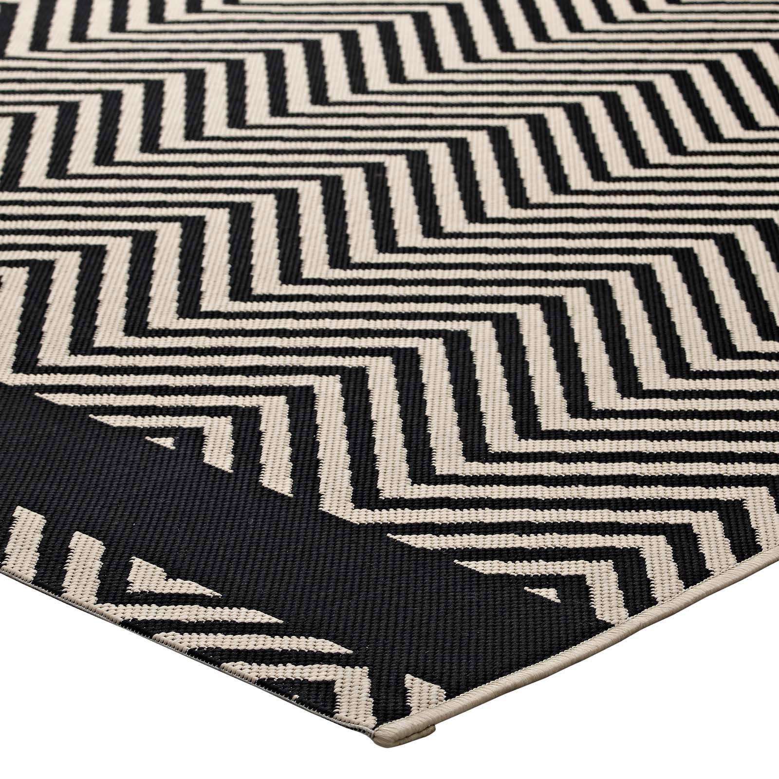 Neutral Geometric Chevron Rug
