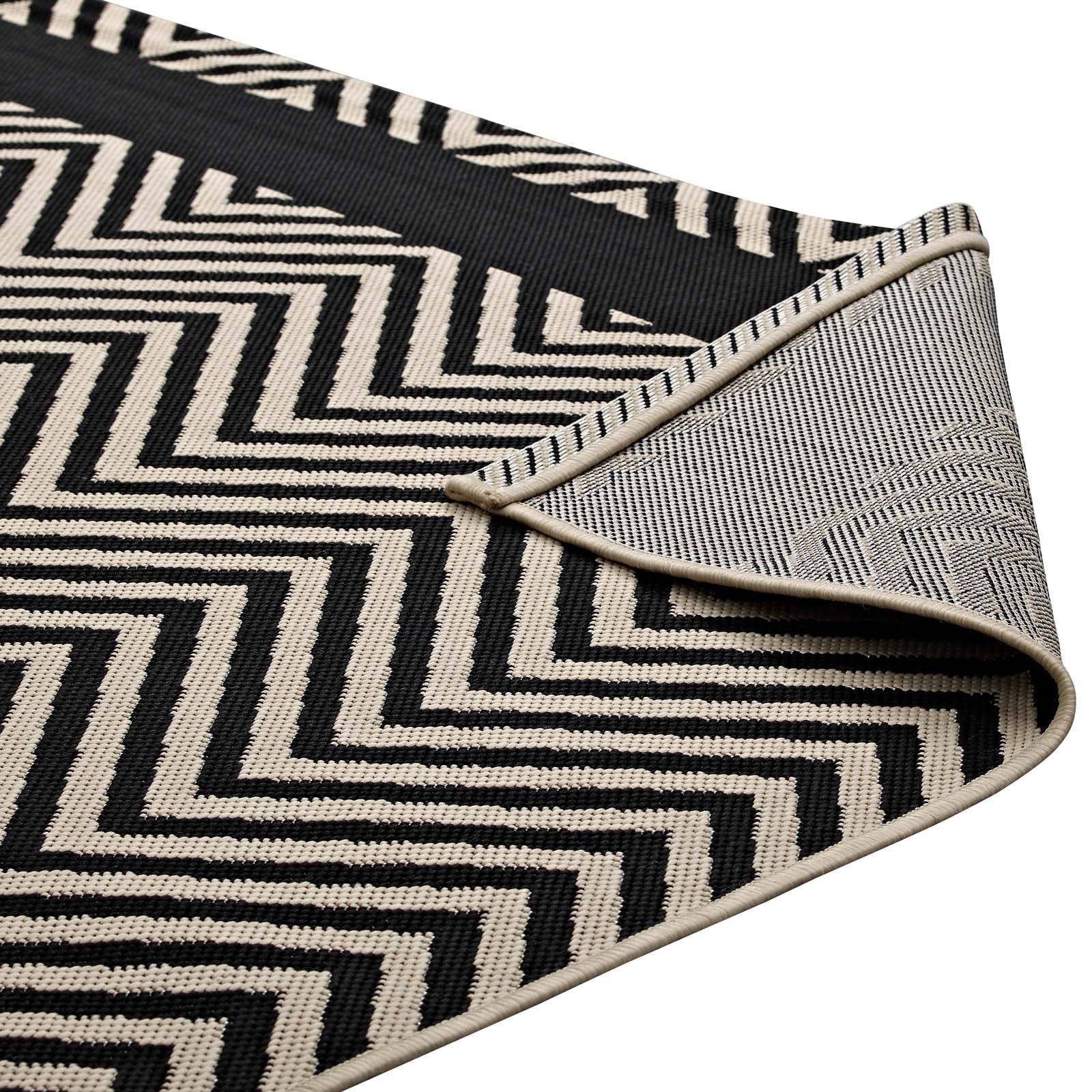 Neutral Geometric Chevron Rug