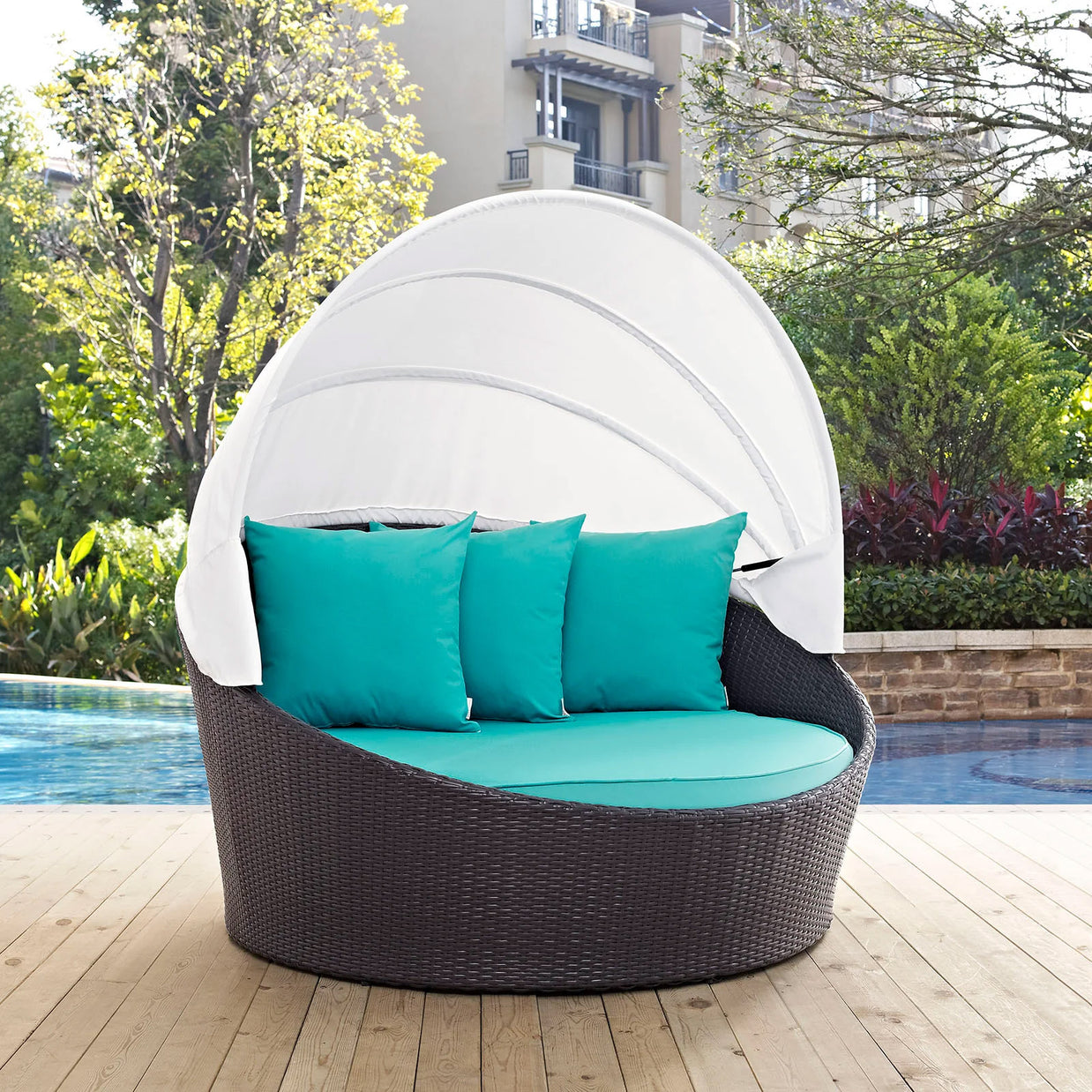 Outdoor Faux Rattan Canopy Daybed