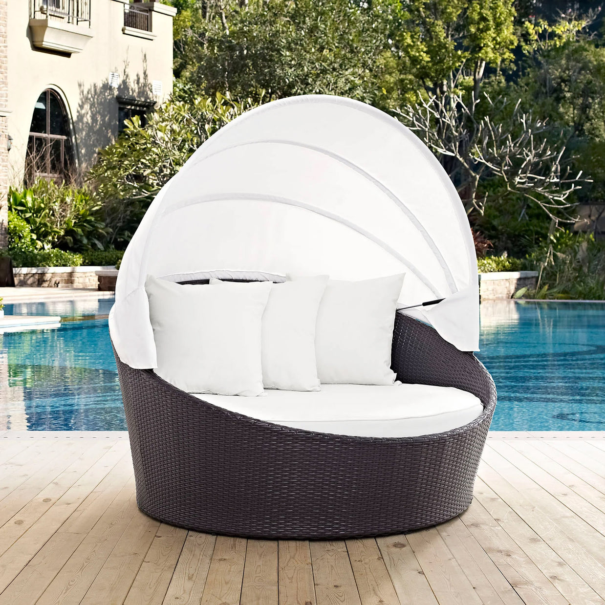 Outdoor Faux Rattan Canopy Daybed