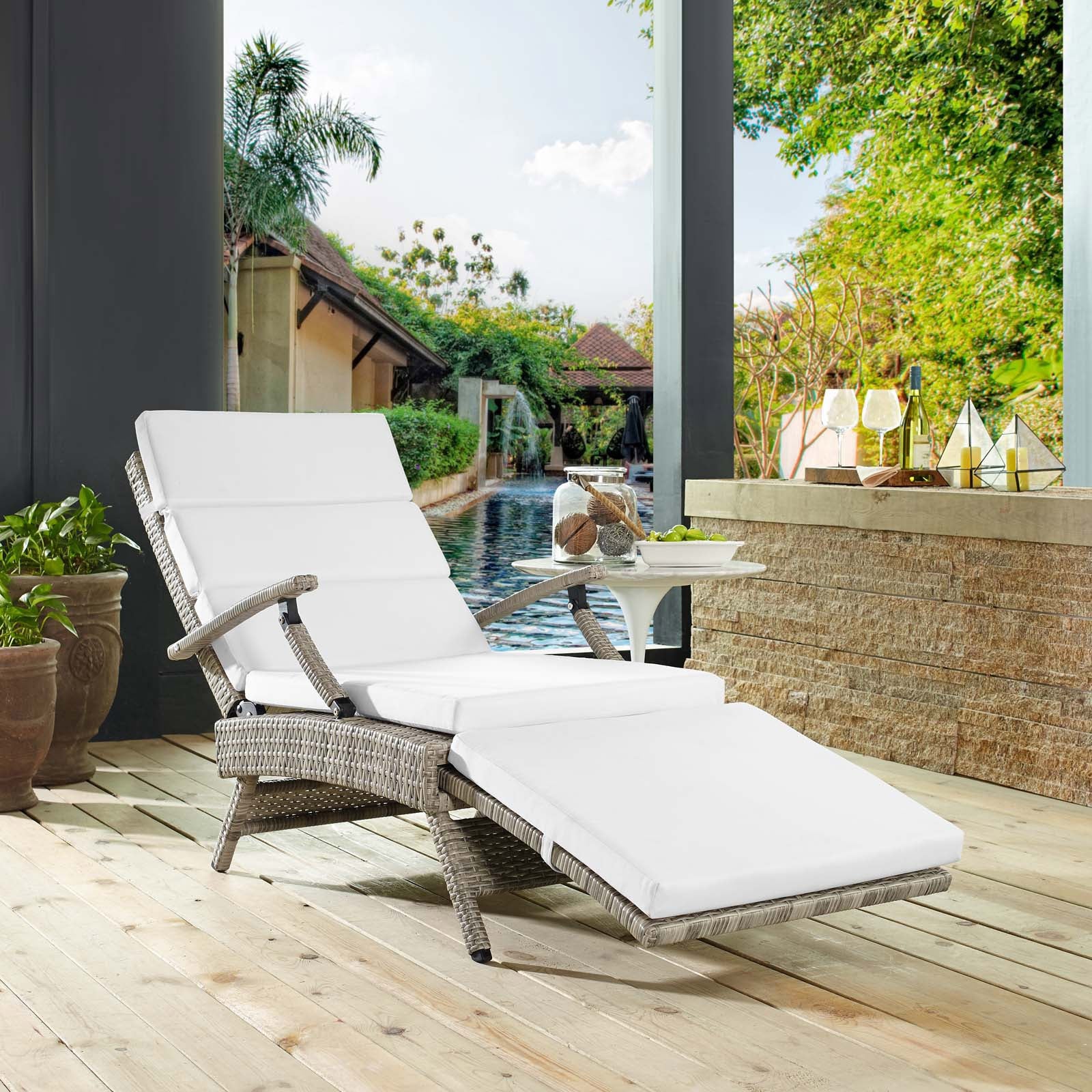 Outdoor Wicker Rattan Chaise