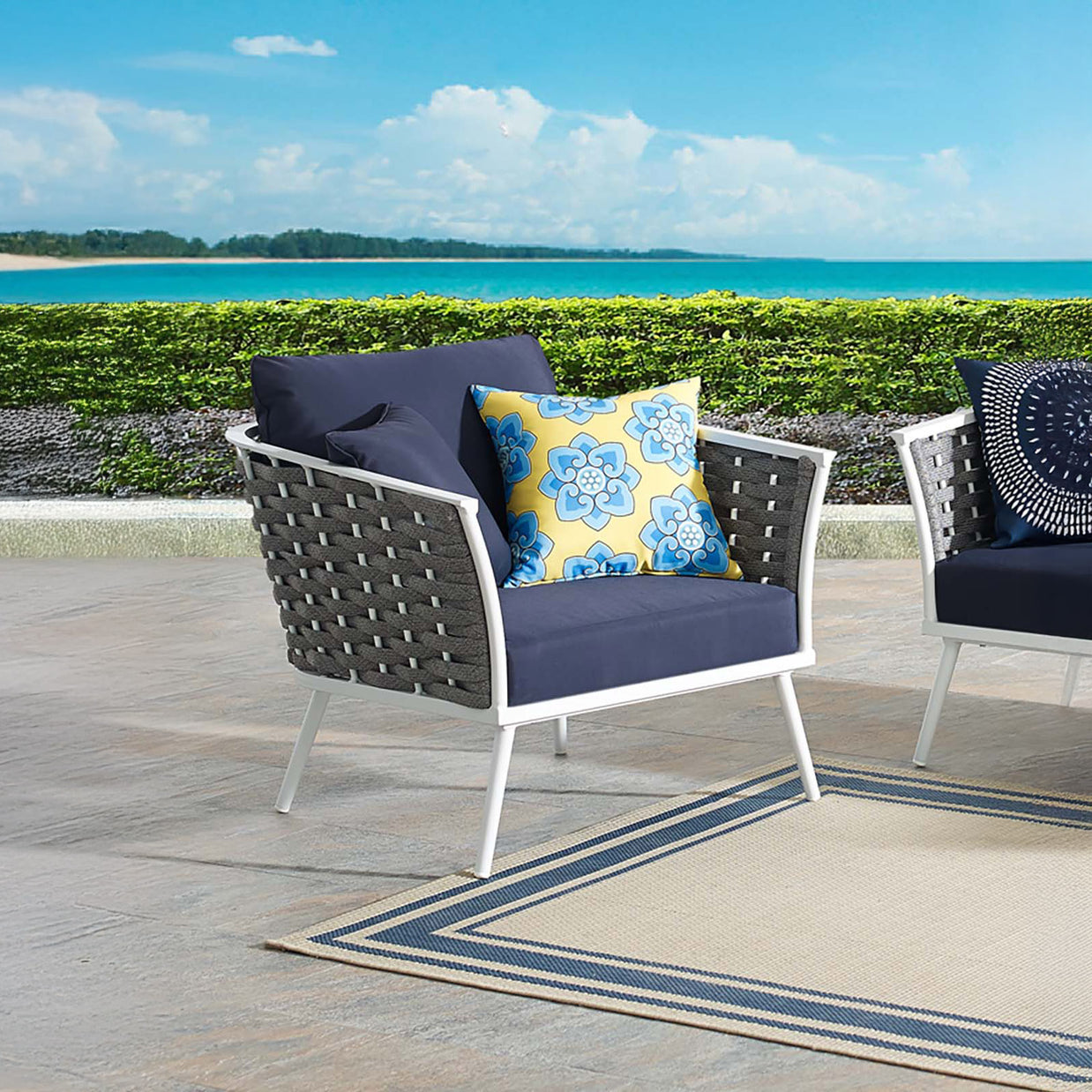 White & Navy Outdoor Aluminum Armchair