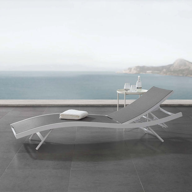 Contemporary Outdoor Mesh Chaise