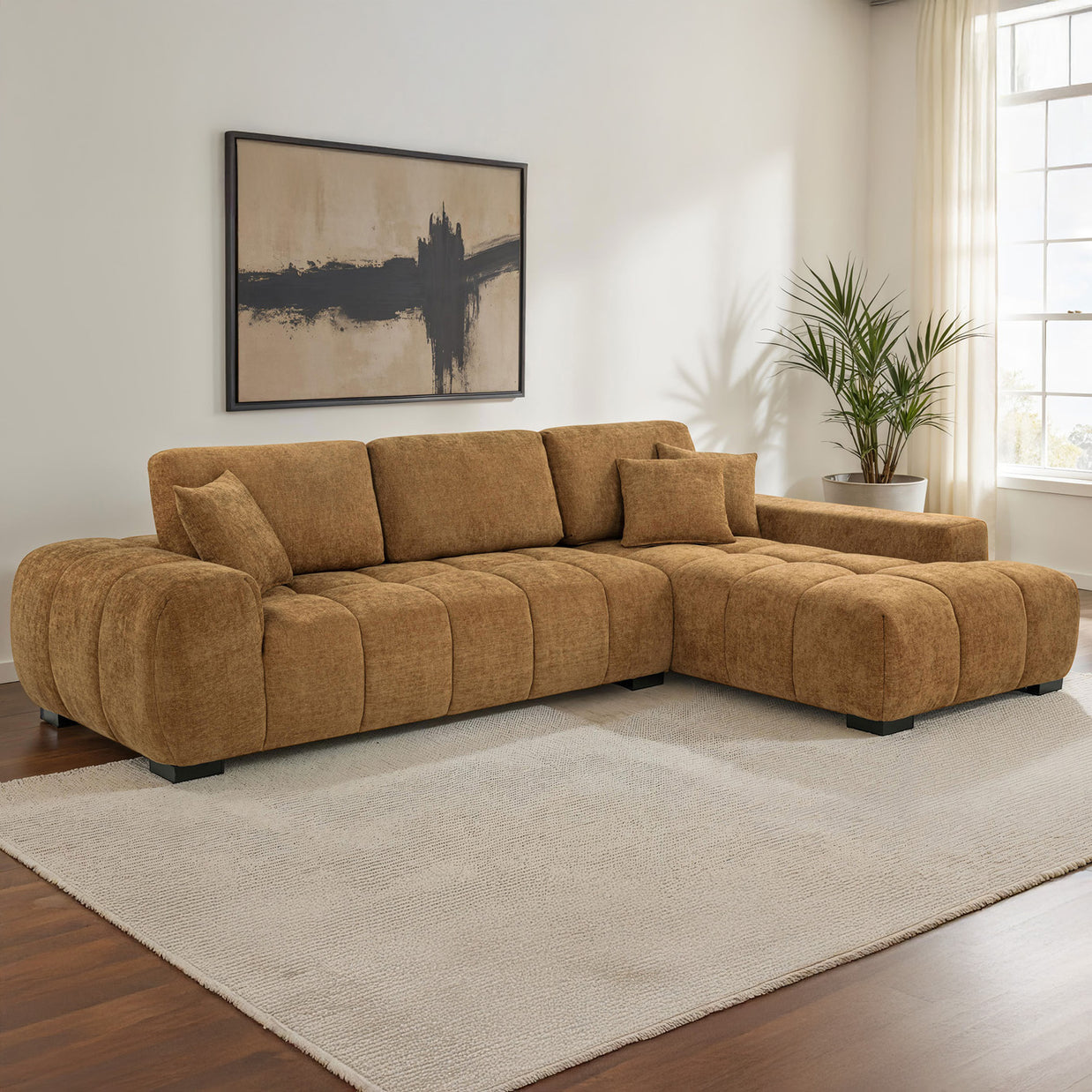 Modern Right-Facing Chaise Sectional Sofa in Upholstered Fabric | Exclusive Online Item