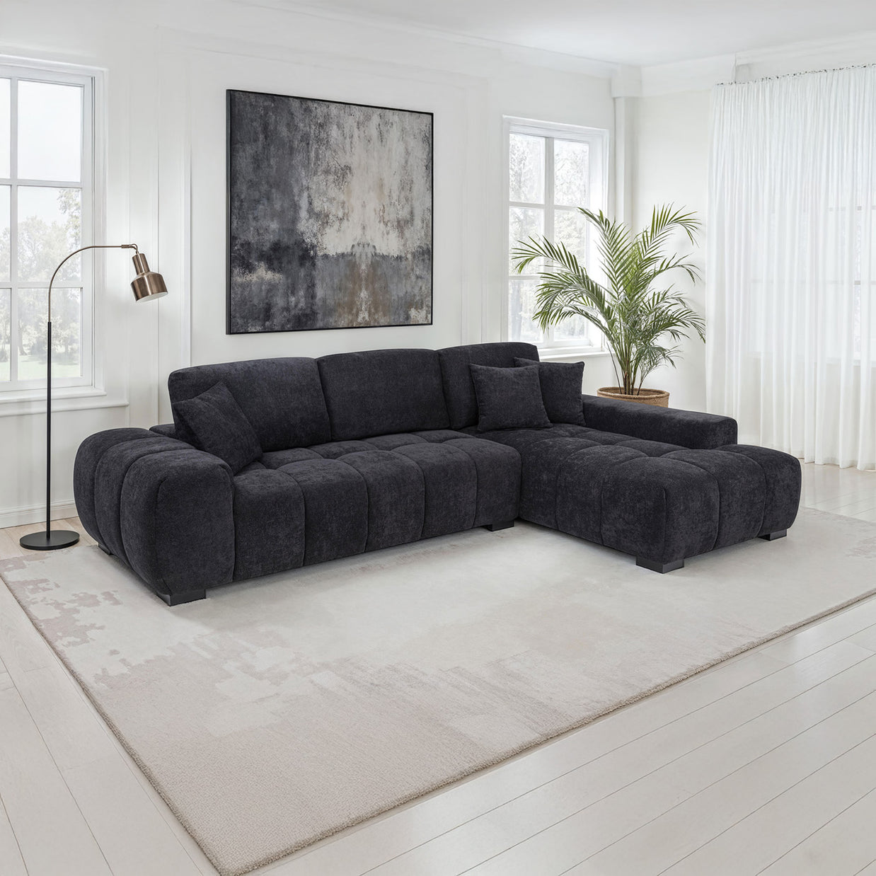 Modern Right-Facing Chaise Sectional Sofa in Upholstered Fabric | Exclusive Online Item