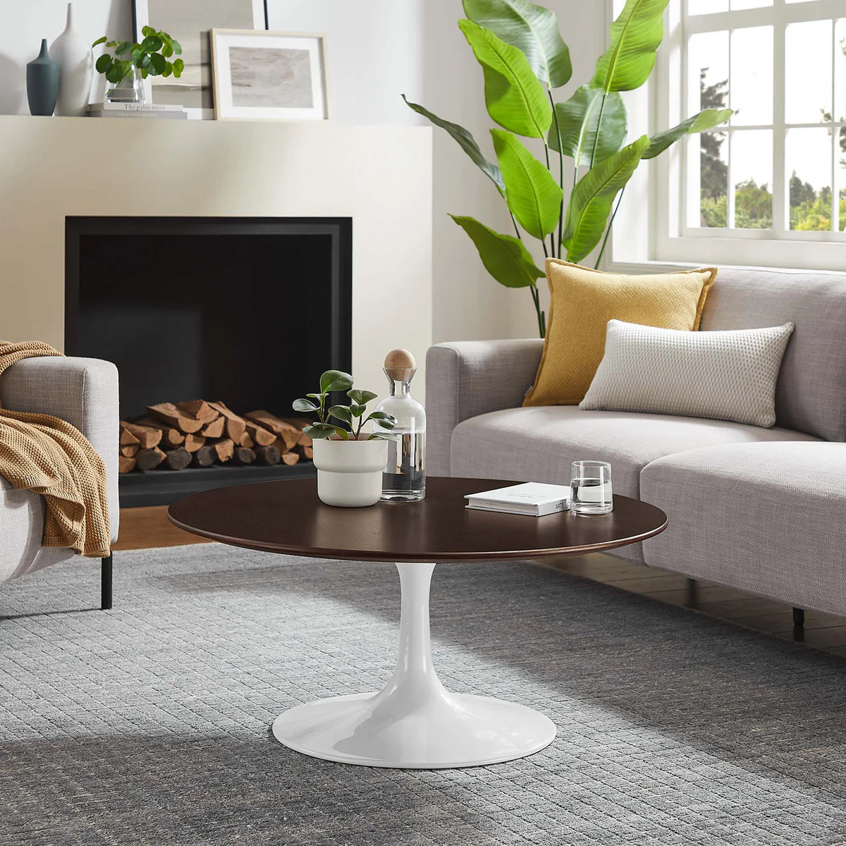 Mid-Century Round Coffee Table with Pedestal Base