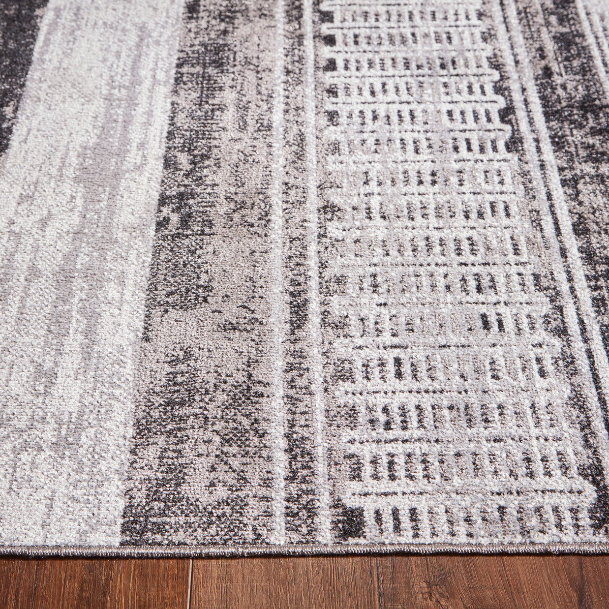 Neutral Distressed Pattern Area Rug