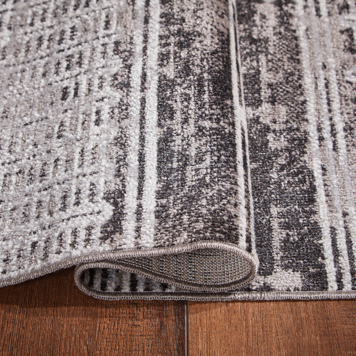 Neutral Distressed Pattern Area Rug