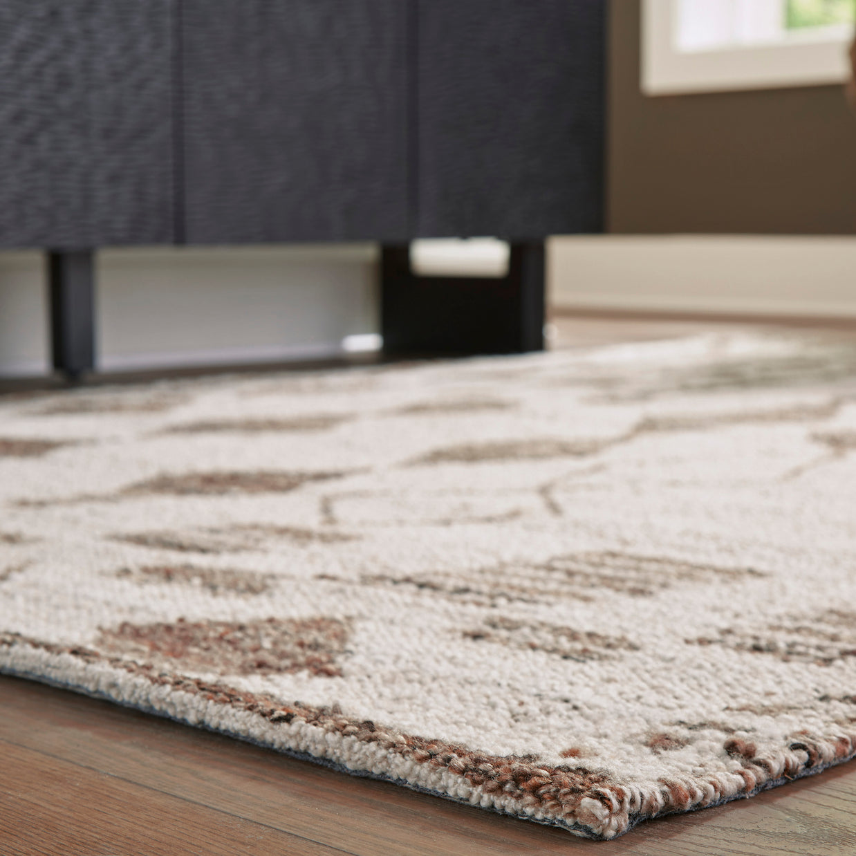 Neutral Geometric Area Rug