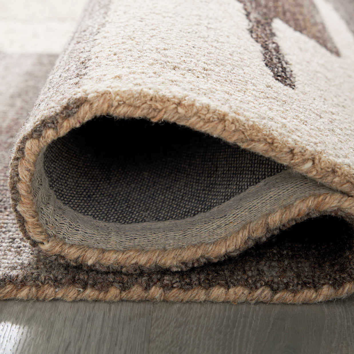 Global Abstract Hand-Tufted Wool Blend Area Rug