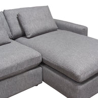 Reversible chaise configuration on modular sectional
