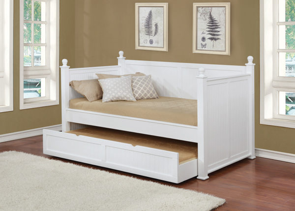 White Finish Daybed w/ Pull-Out Trundle