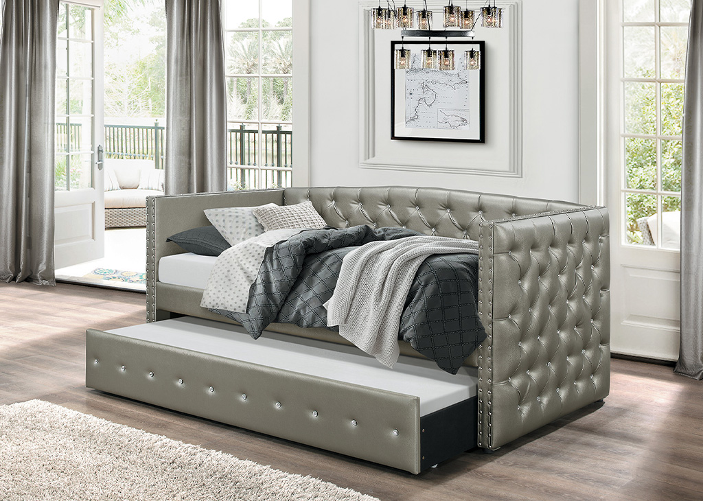 Silver Glam Daybed w/ Trundle
