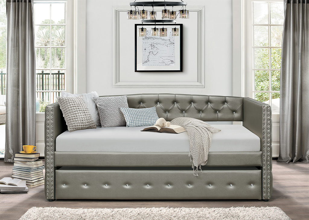 Silver Glam Daybed w/ Trundle