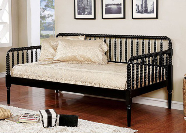 Transitional Spindle Daybed in Black