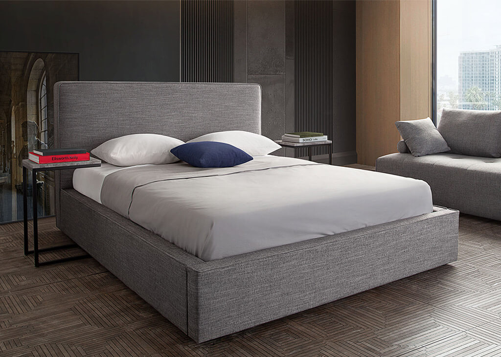 Neutral Contemporary Upholstered Bed in Gray