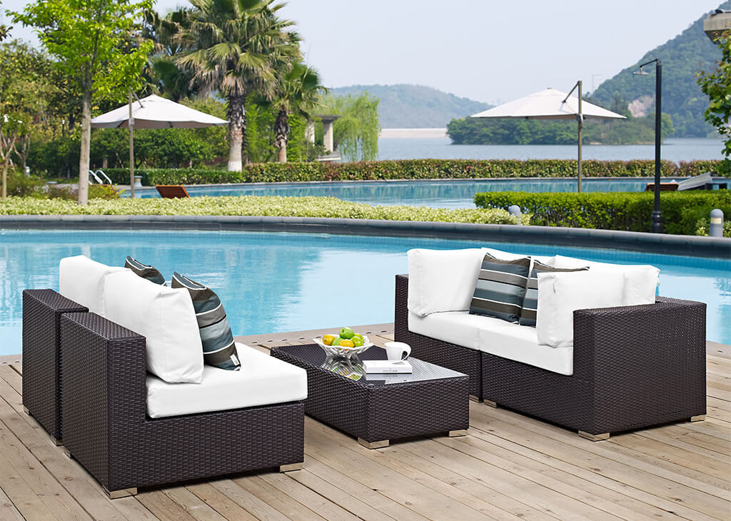 Outdoor Faux Rattan 5 PC Set in in White