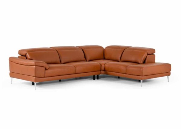 Contemporary Tan Leather Sectional w/ Right Facing Chaise